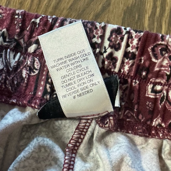 Joe Benbasset Burgundy Floral print Wide Leg Pants - Picture 3 of 4